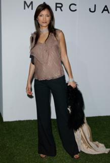 Kelly Hu feet photo thumbnail