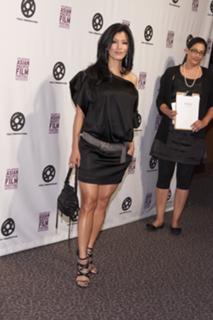Kelly Hu feet photo thumbnail