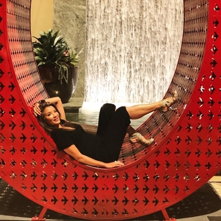 Kelly Hu feet photo thumbnail