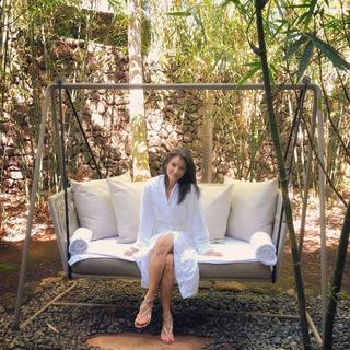 Kelly Hu feet photo thumbnail