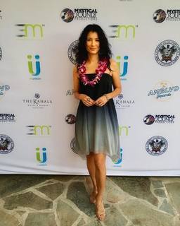 Kelly Hu feet photo thumbnail
