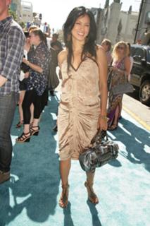 Kelly Hu feet photo thumbnail