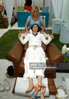 Kelly Hu feet photo 2