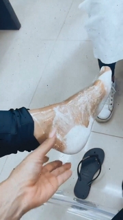 Kelly Key feet photo thumbnail