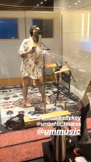 Kelly Key feet photo thumbnail