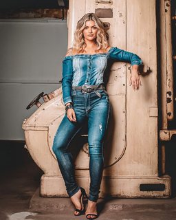 Kelly Key feet photo thumbnail