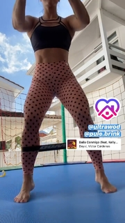 Kelly Key feet photo thumbnail