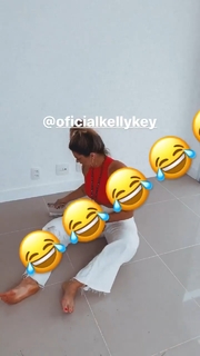 Kelly Key feet photo thumbnail