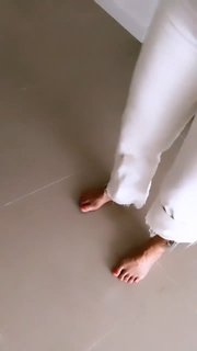 Kelly Key feet photo thumbnail
