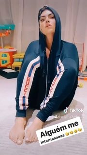 Kelly Key feet photo thumbnail