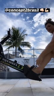 Kelly Key feet photo thumbnail
