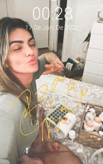 Kelly Key feet photo thumbnail