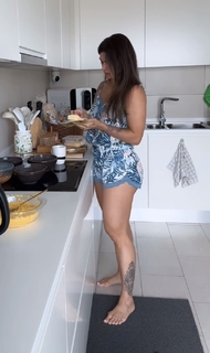 Kelly Key feet photo thumbnail