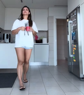 Kelly Key feet photo thumbnail