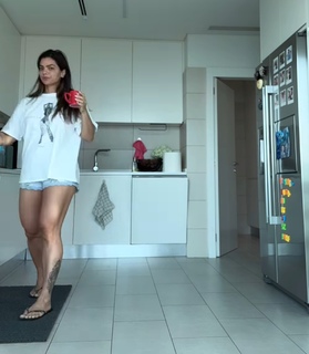 Kelly Key feet photo thumbnail