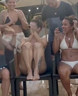 Kelly Key feet photo thumbnail
