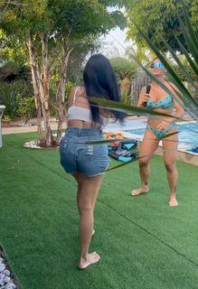 Kelly Key feet photo thumbnail
