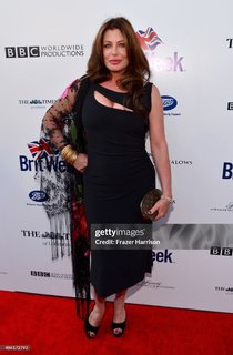 Kelly LeBrock feet photo thumbnail