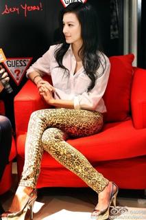 Kelly Lin feet photo 7