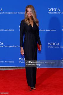 Kelly Loeffler feet photo 1