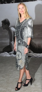 Kelly Lynch feet photo thumbnail