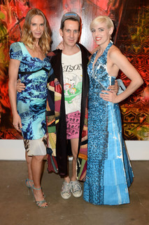 Kelly Lynch feet photo thumbnail