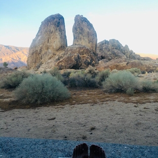 Kelly Lynch feet photo thumbnail