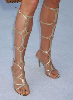 Kelly Lynch feet photo thumbnail