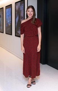 Kelly Macdonald feet photo thumbnail