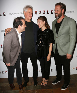 Kelly Macdonald feet photo thumbnail