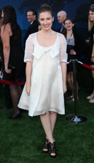 Kelly Macdonald feet photo thumbnail