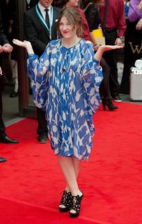 Kelly Macdonald feet photo thumbnail