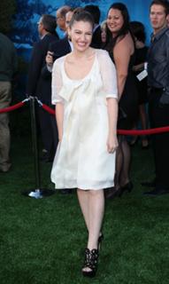 Kelly Macdonald feet photo thumbnail