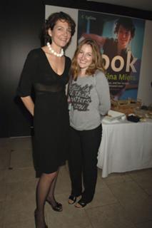 Kelly Macdonald feet photo thumbnail
