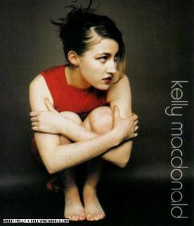 Kelly Macdonald feet photo thumbnail