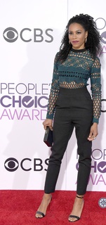 Kelly McCreary feet photo 5