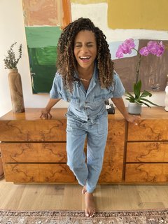 Kelly McCreary feet photo 2