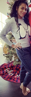 Kelly McCreary feet photo 1