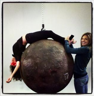 Kelly Monaco feet photo thumbnail