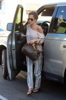 Kelly Monaco feet photo thumbnail