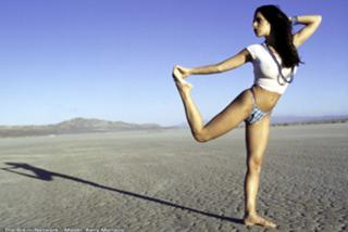 Kelly Monaco feet photo thumbnail