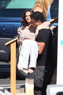 Kelly Monaco feet photo thumbnail