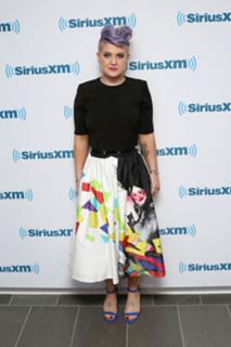 Kelly Osbourne feet photo thumbnail