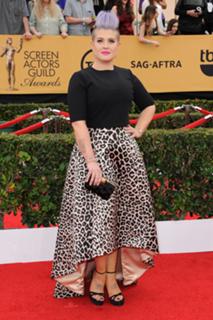 Kelly Osbourne feet photo thumbnail