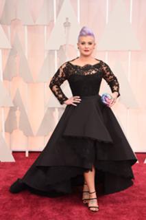 Kelly Osbourne feet photo thumbnail