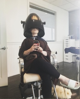 Kelly Osbourne feet photo thumbnail