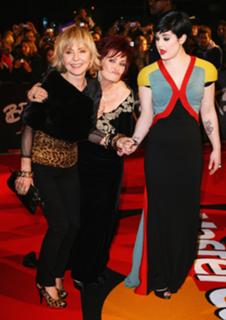 Kelly Osbourne feet photo thumbnail