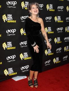 Kelly Osbourne feet photo thumbnail