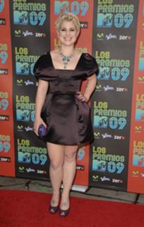 Kelly Osbourne feet photo thumbnail