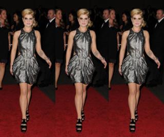 Kelly Osbourne feet photo thumbnail